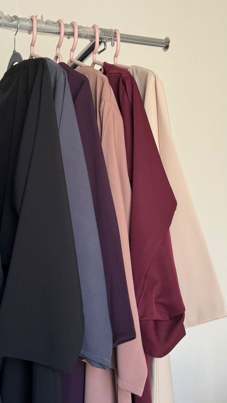 ثلاثه عبايه ساده